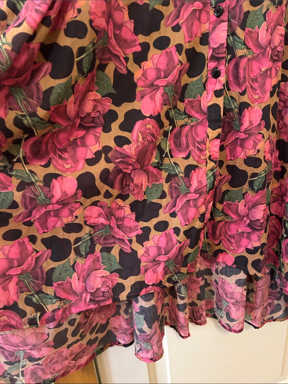 A Rare Bird Floral High-Low Button-Front Rose Leopard Duster in Pink - Picture 9 of 16